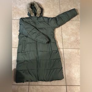 Size large gap, green long puffer jacket